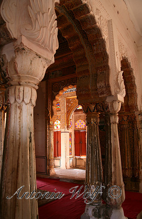 Temple's invitation to explore