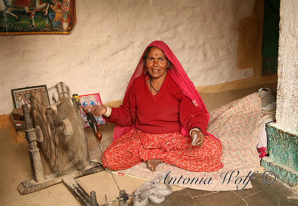 Women spinning goat hair