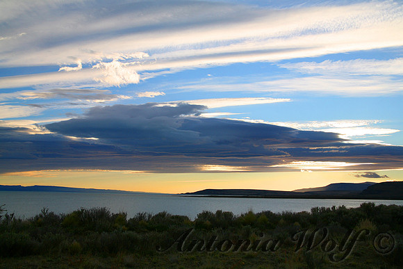 Early Morning on Calafate Lake