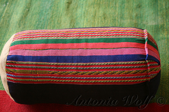 Woven Back Roll in Vibrant Patterns