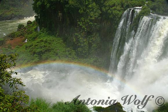 Rainbow2 - Iguazu Falls