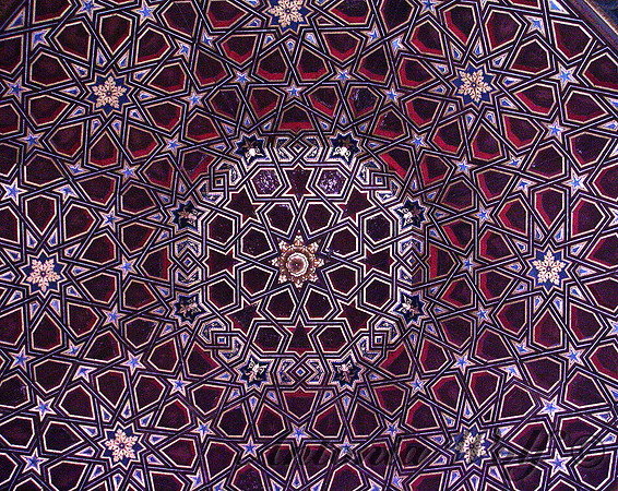 Ceiling in different Shades of Purple