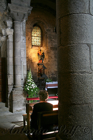 Santiago Cathedral Women in Prayers
